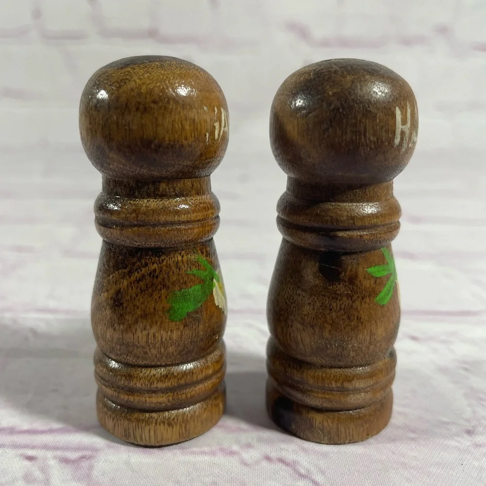 Vintage Hawaii Pineapple Hand Painted Wood Salt and Pepper Shaker Pair